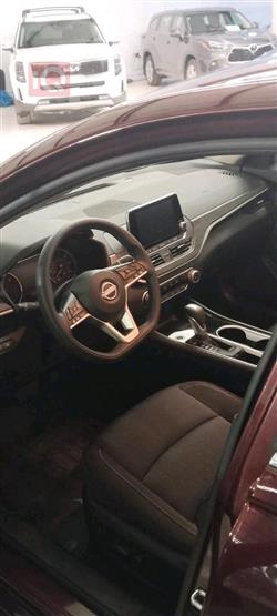 نيسان ألتيما